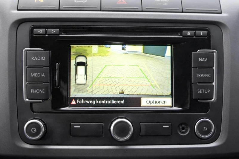 VW Amarok 2H Komplett Sats för Backkamera 38352
