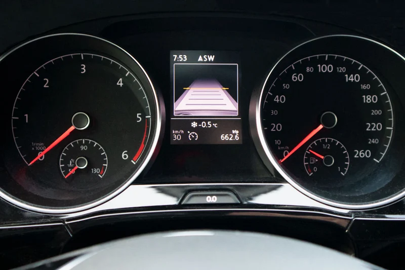 Automatic distance control (ACC) for VW Touran 5T