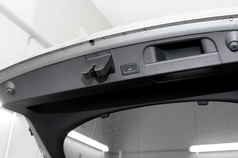 Retrofit kit electric tailgate for VW Arteon 3H