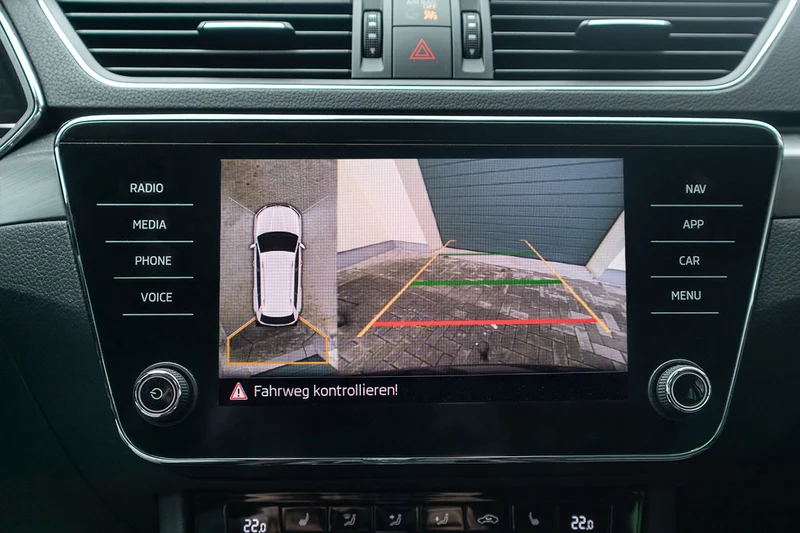 Rear View Camera - Retrofit for Skoda Superb 3V