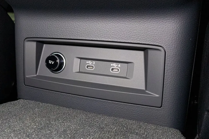 Complete set USB Hub for Audi A6 4A