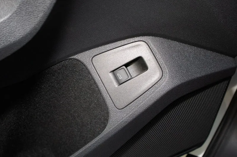 Push Button driver door electrical tailgate for VW Tiguan AD1, AX1, BW2, Seat Tarraco KN2